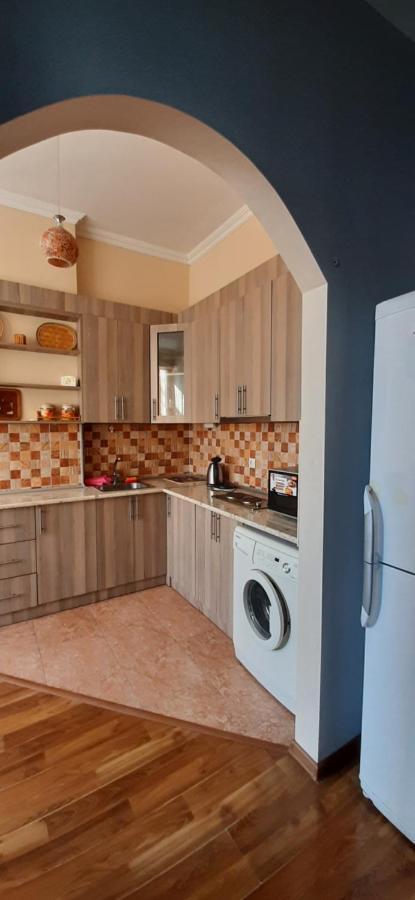 Apartment On Aleksandr Pushkin Street تبليسي المظهر الخارجي الصورة