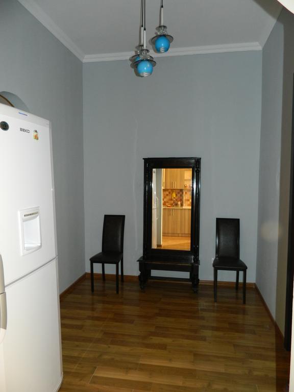 Apartment On Aleksandr Pushkin Street تبليسي المظهر الخارجي الصورة